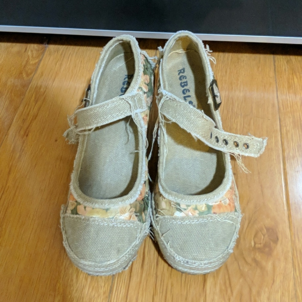 Rebels heels